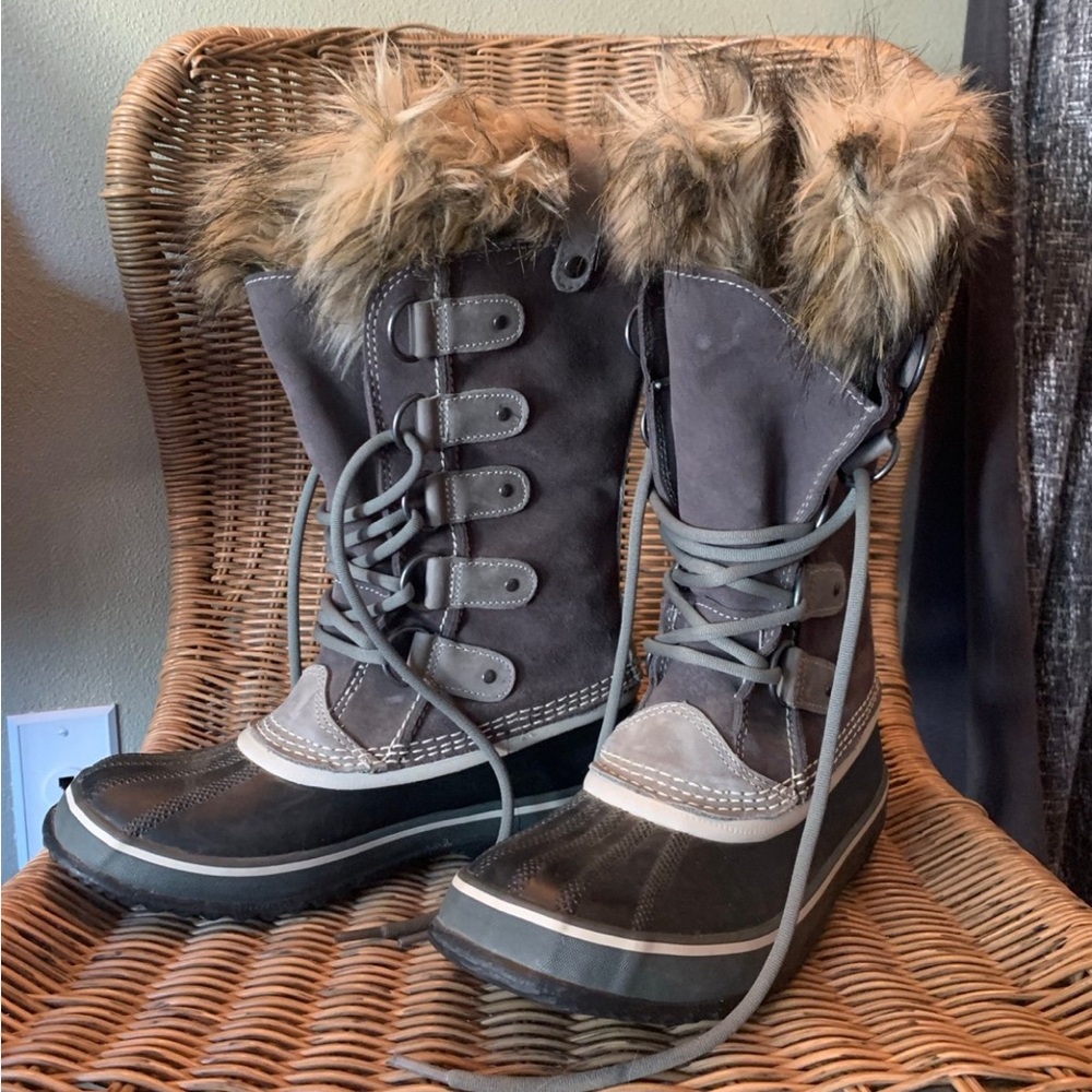 Sorel Size 7 Boots
